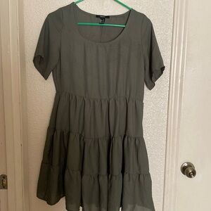 Forever 21 olive green dress size S